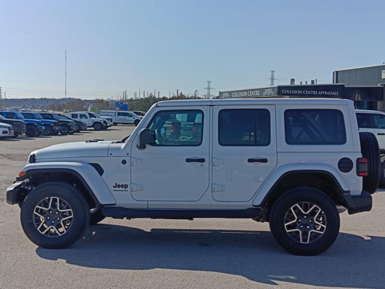 2025 Jeep Wrangler Sahara Photo