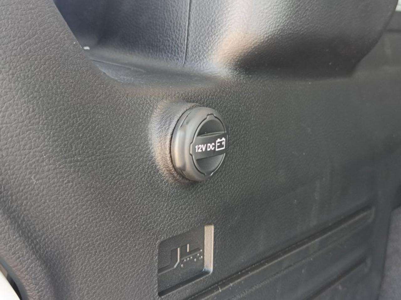 2025 Jeep Wrangler Sahara Photo