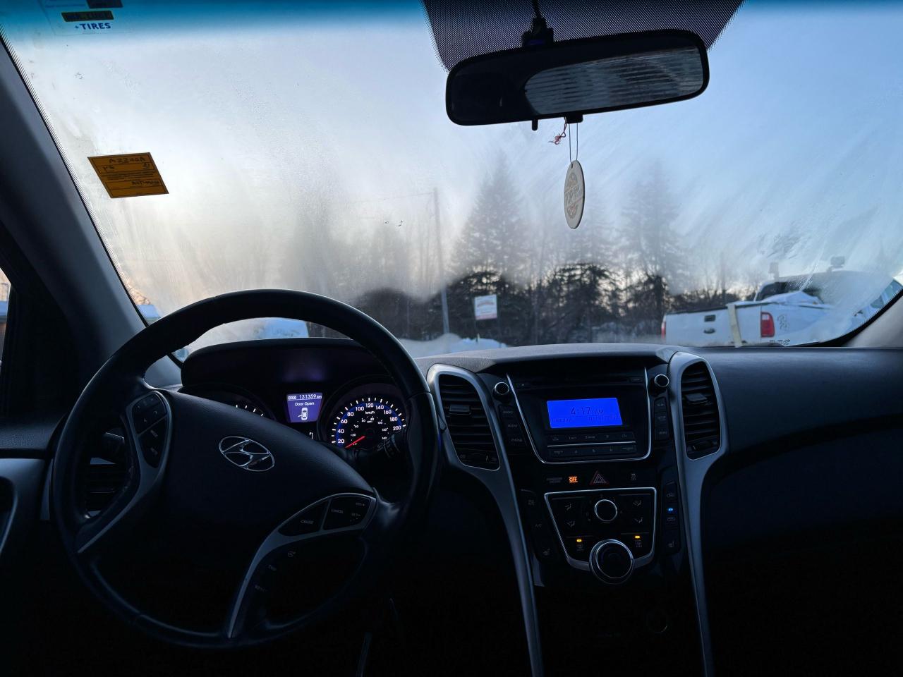 2013 Hyundai Elantra GT GLS - Photo #13