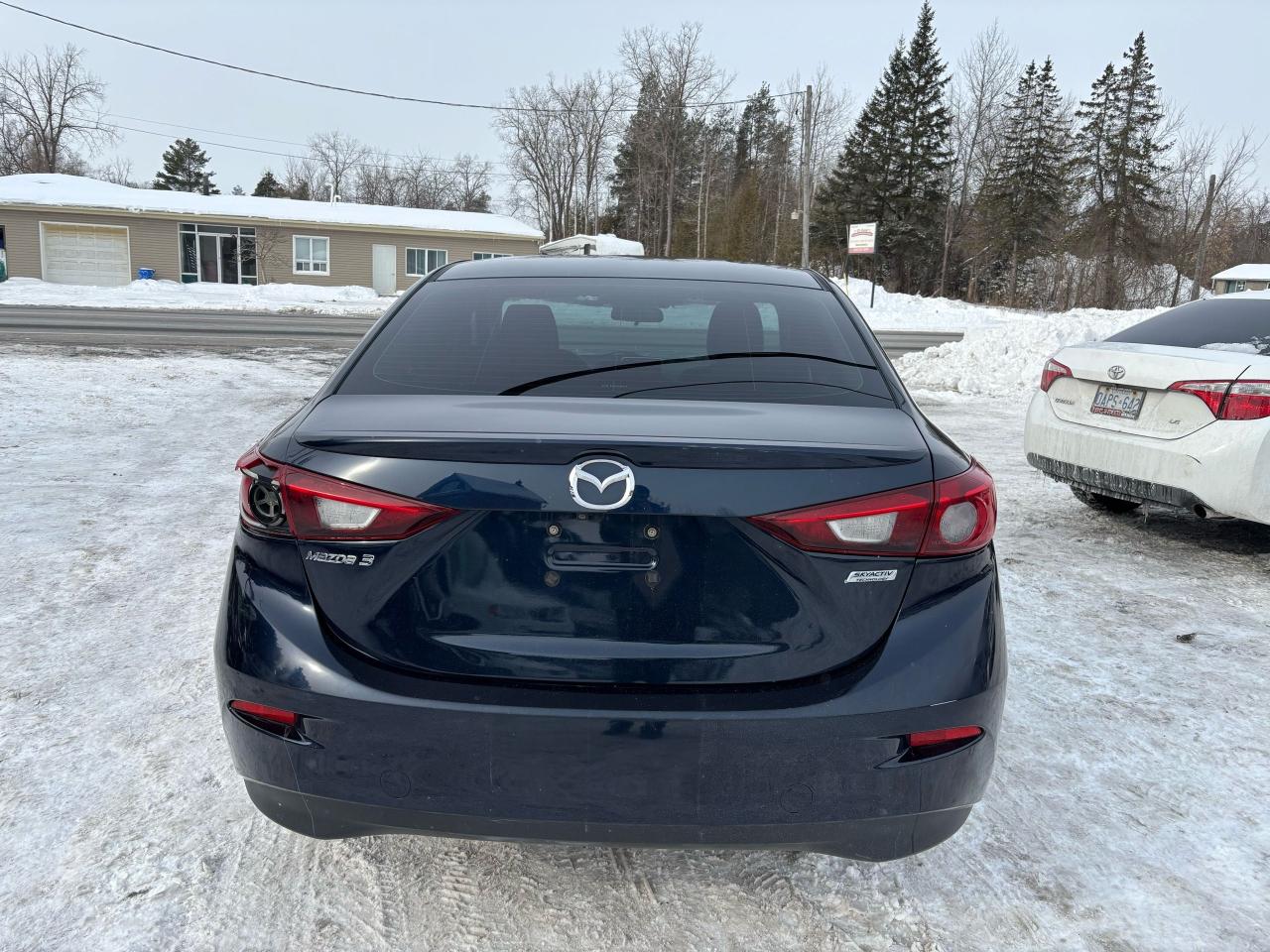 2015 Mazda MAZDA3 GS - Photo #5