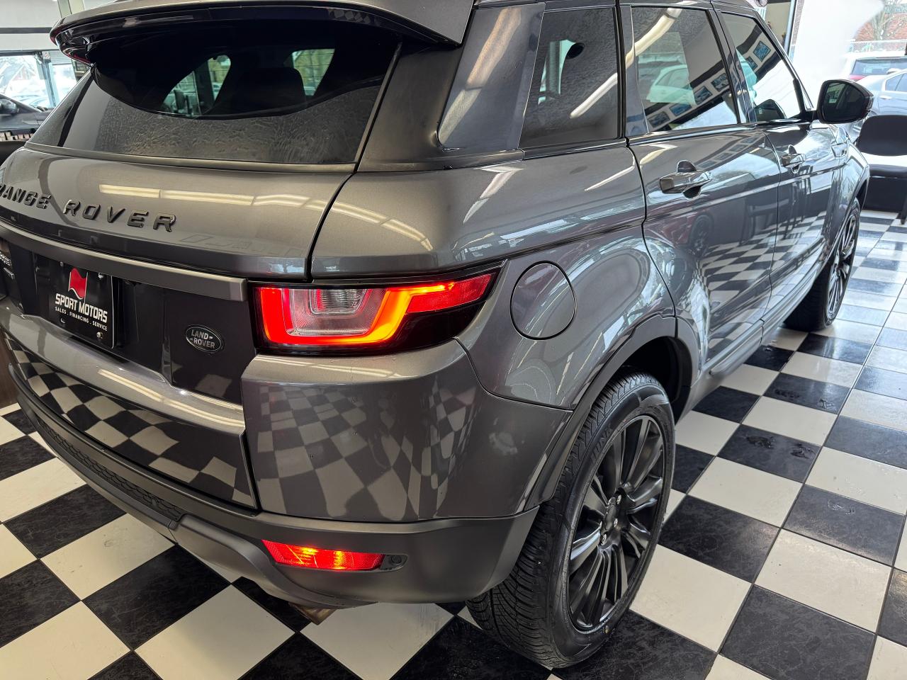 2017 Land Rover Range Rover Evoque SE AWD+New Tires+Brakes+ApplePlay+CLEAN CARFAX - Photo #43