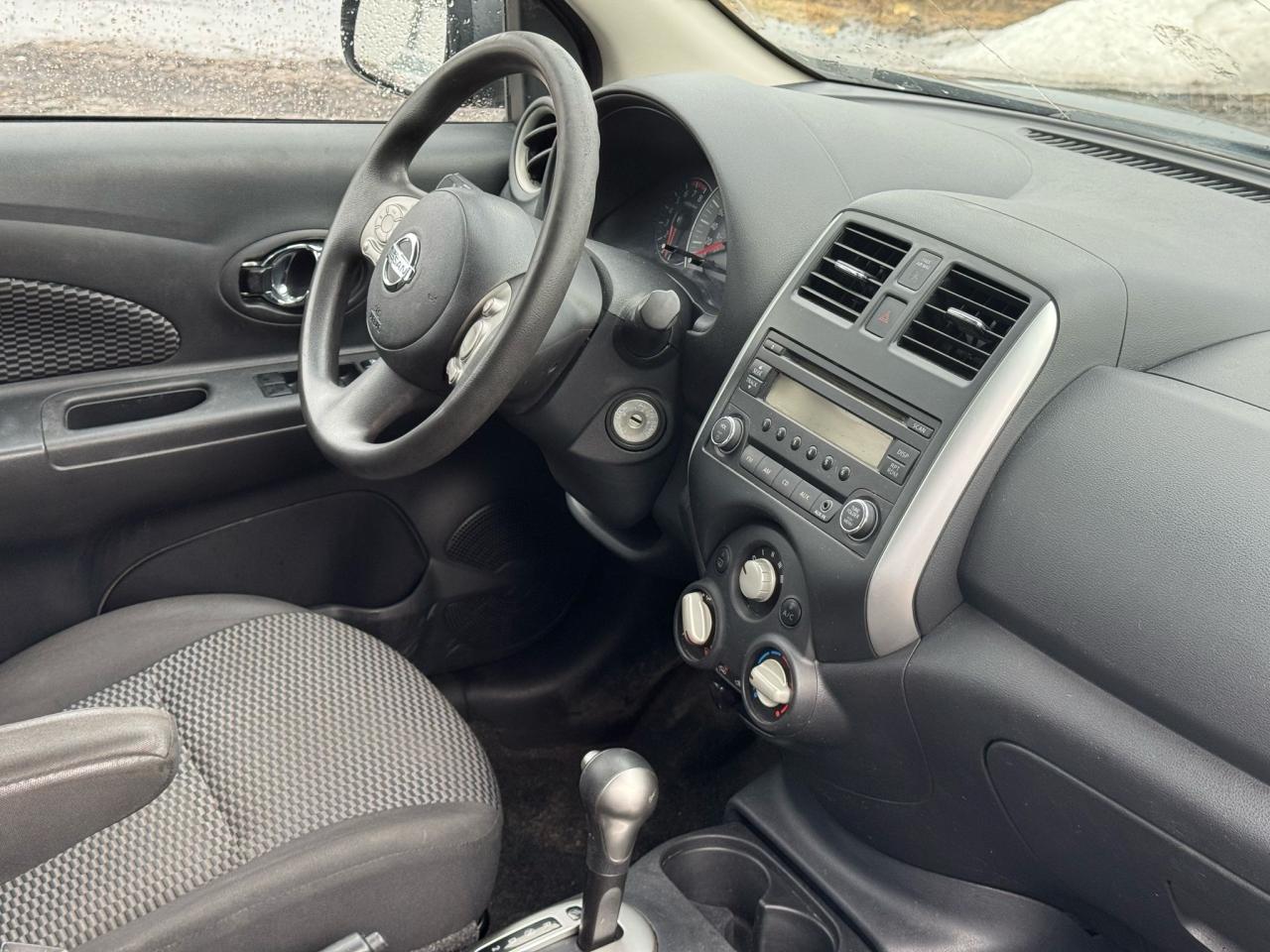 2017 Nissan Micra S | AUTO | CLEAN CARFAX | SERVICE RECORDS Photo7