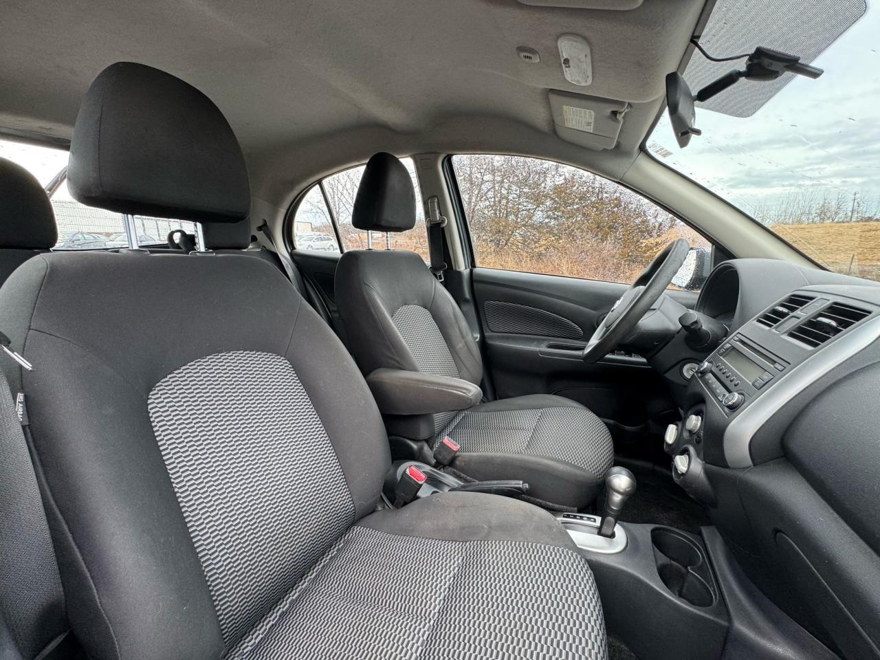 2017 Nissan Micra S | AUTO | CLEAN CARFAX | SERVICE RECORDS Photo8