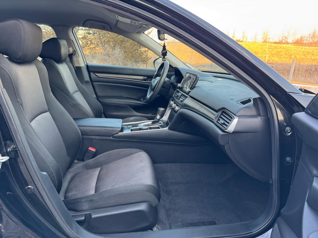 2020 Honda Accord LX | ONE OWNER | ADAPTIVE CRUISE | CARPLAY | Photo7