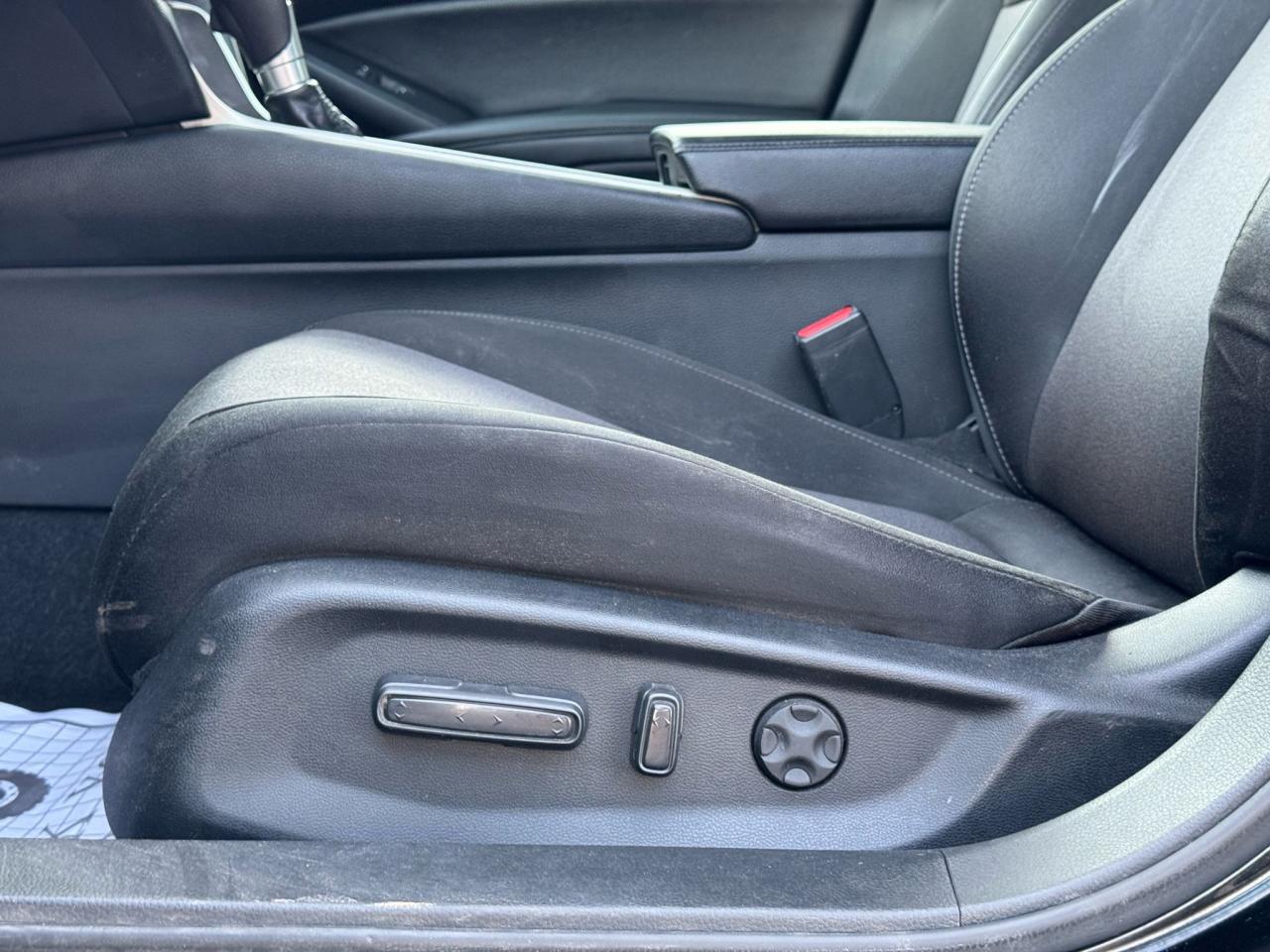 2020 Honda Accord LX | ONE OWNER | ADAPTIVE CRUISE | CARPLAY | Photo13