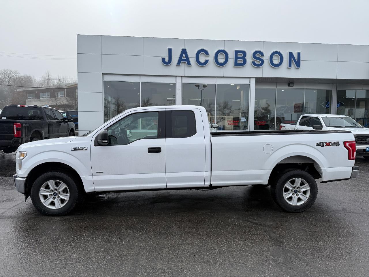 2017 Ford F-150 XLT Photo1