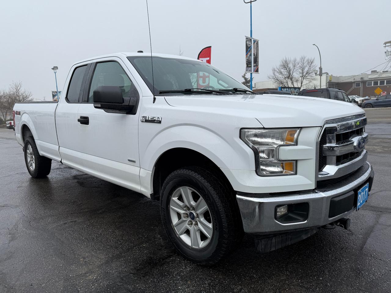 2017 Ford F-150 XLT Photo5