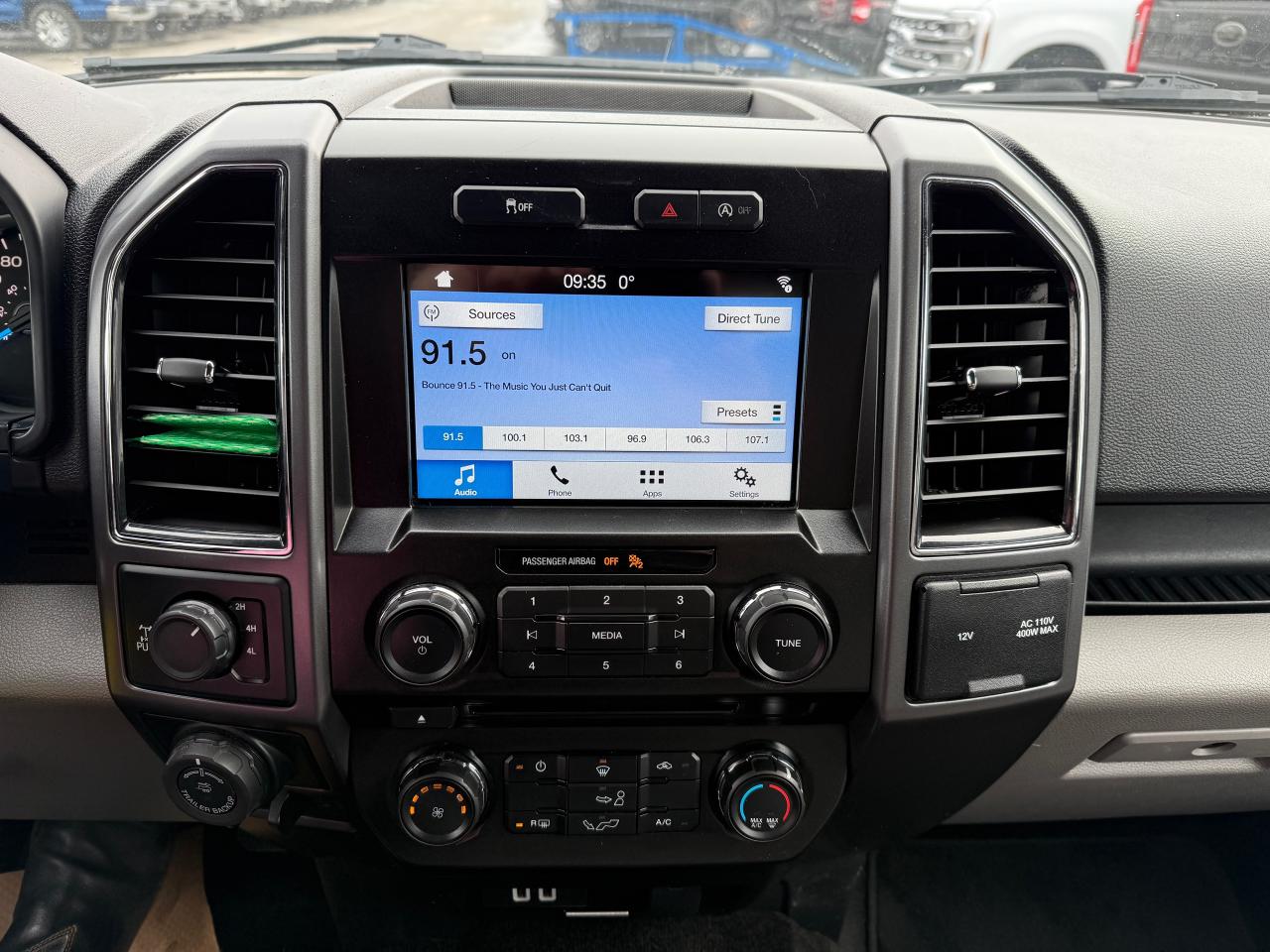 2017 Ford F-150 XLT Photo5