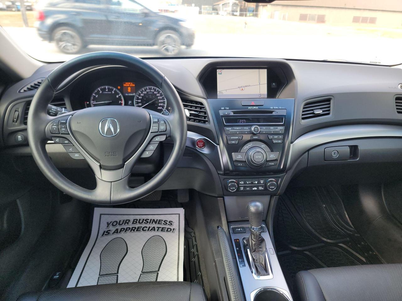 2014 Acura ILX Tech Pkg | LOW KMS! - Photo #14