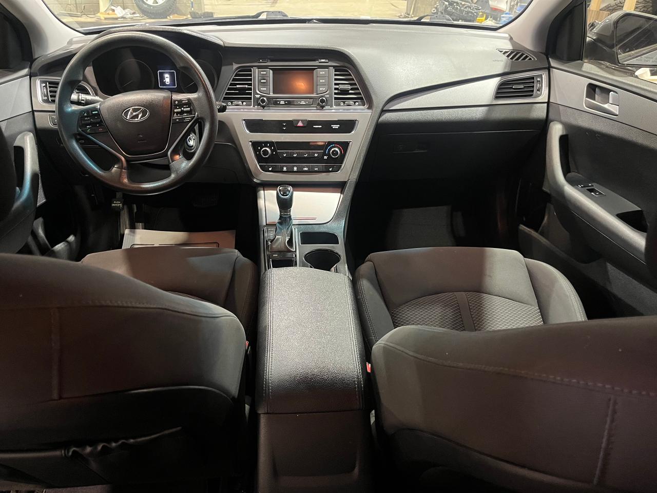 2017 Hyundai Sonata 4dr Sdn 2.4L Auto GL - Photo #3