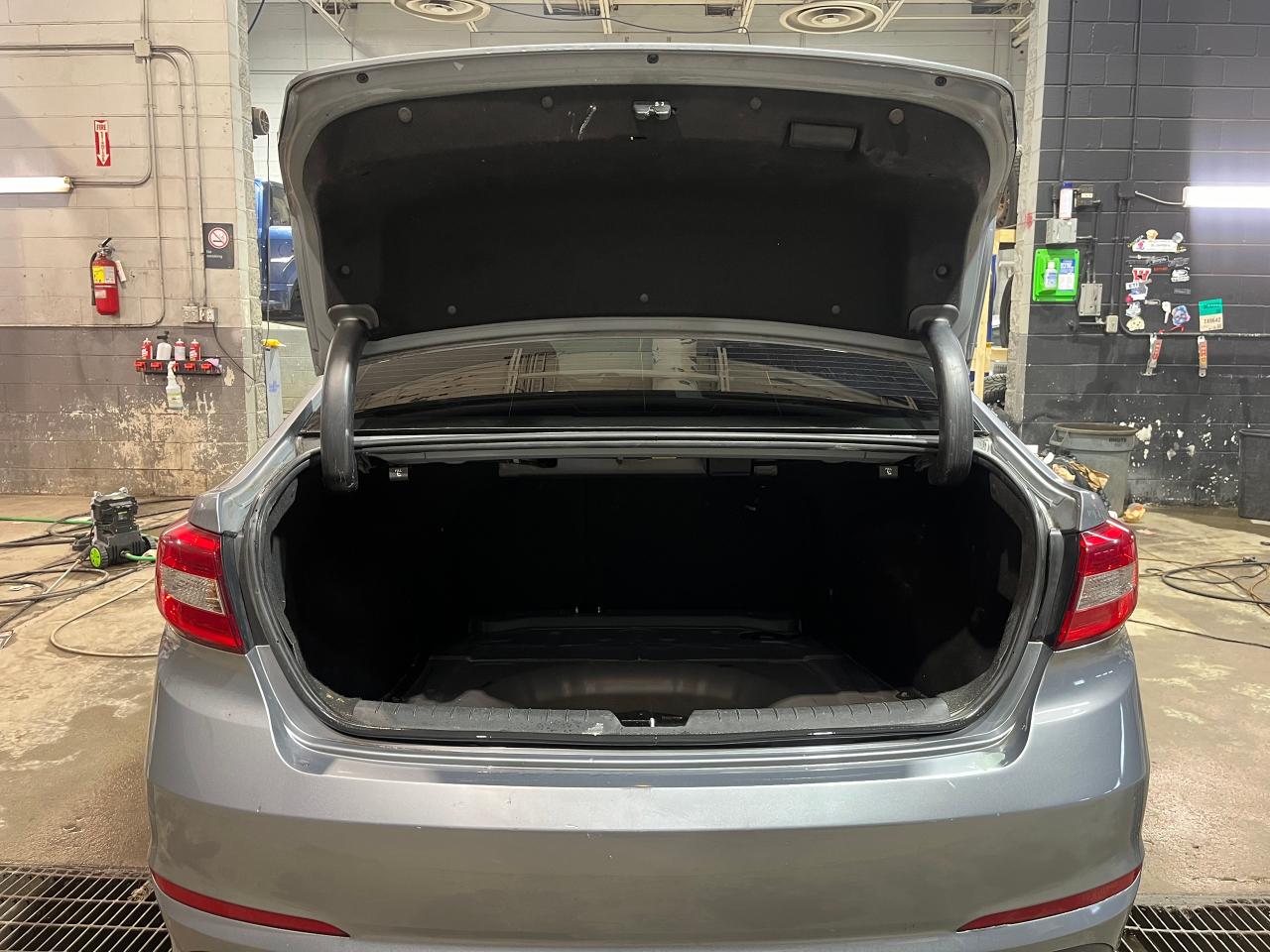 2017 Hyundai Sonata 4dr Sdn 2.4L Auto GL - Photo #6