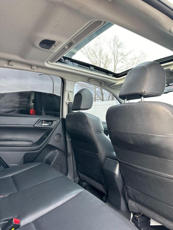 2015 Subaru Forester Limited Photo