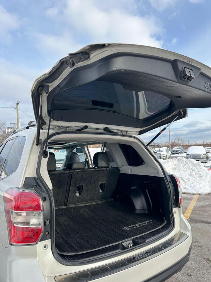 2015 Subaru Forester Limited Photo