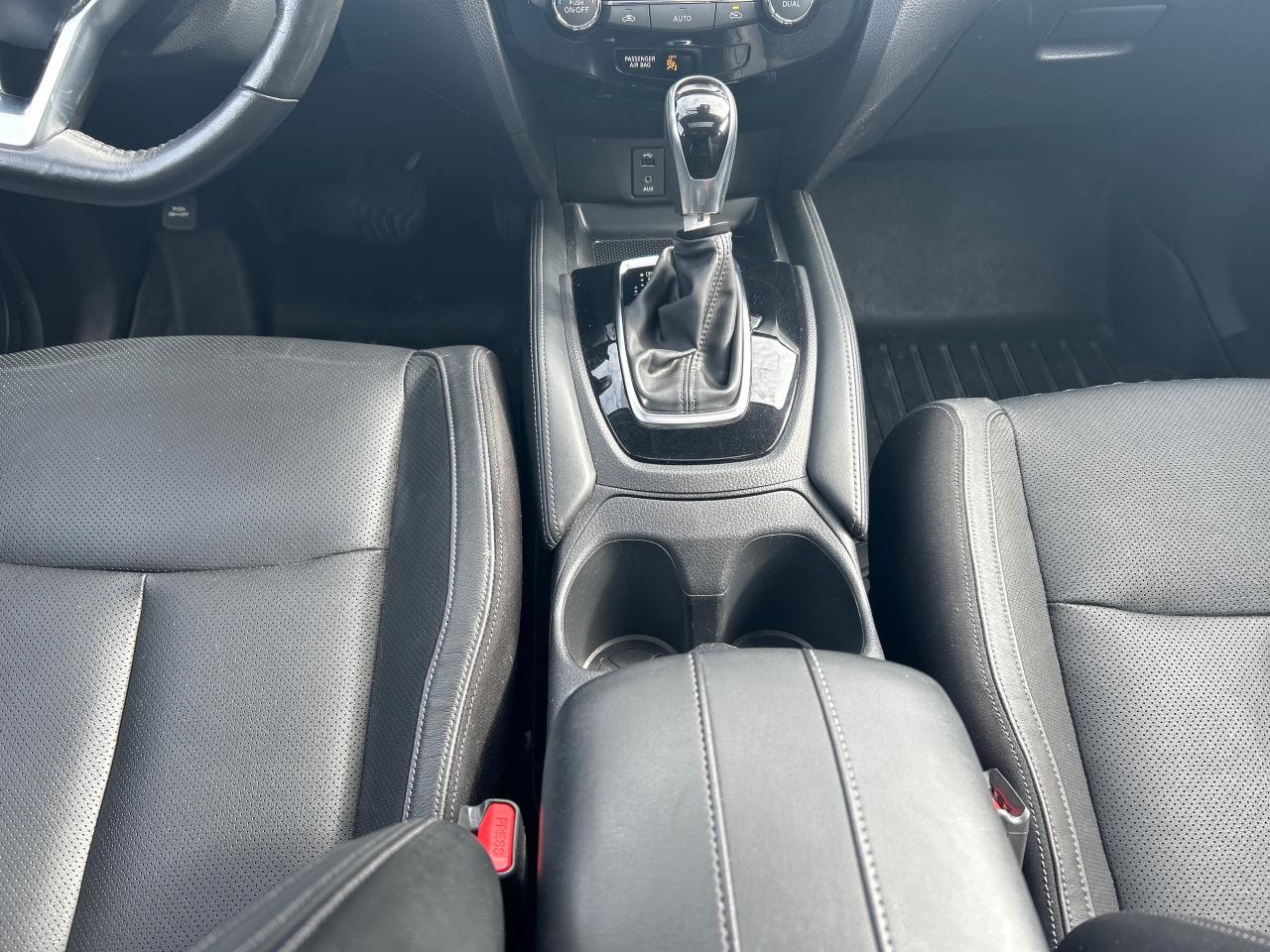 2017 Nissan Qashqai SL AWD CVT Photo