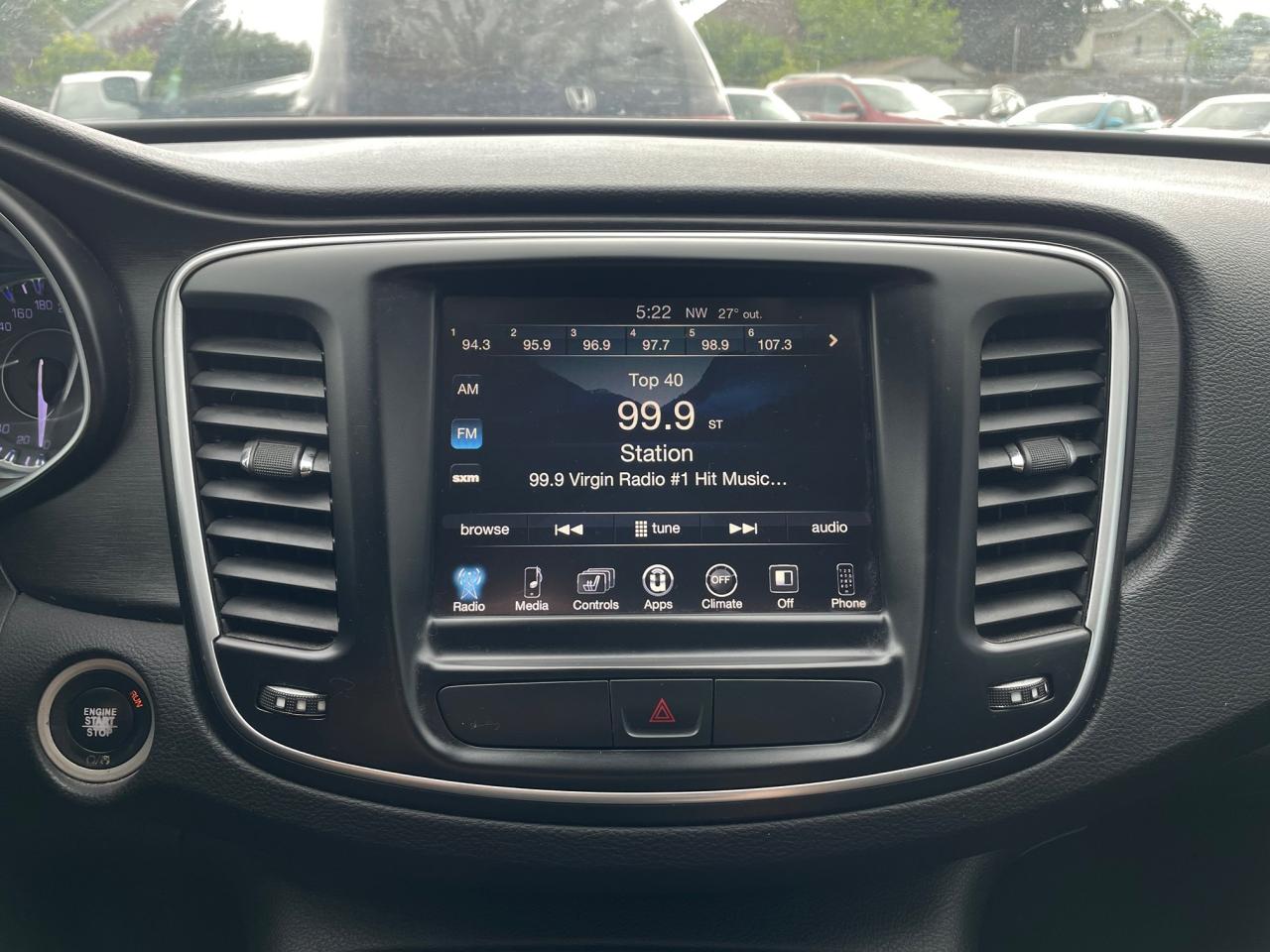 2016 Chrysler 200 Limited *BACKUP CAM, HEATED SEATS & STEERING* - Photo #15