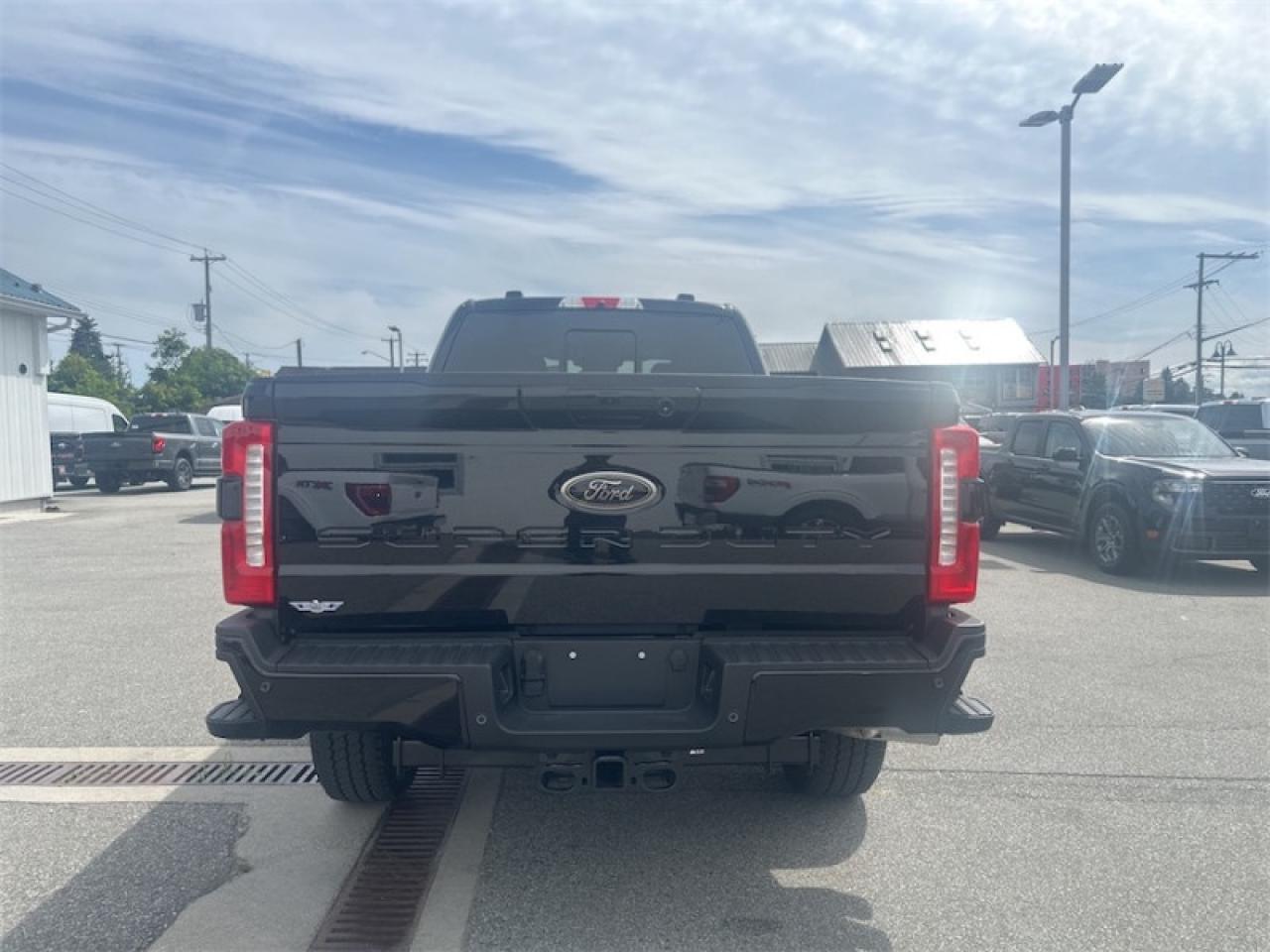 2025 Ford F-350 Super Duty XLT  - Diesel Engine Photo