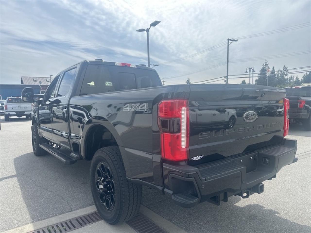 2025 Ford F-350 Super Duty XLT  - Diesel Engine Photo2