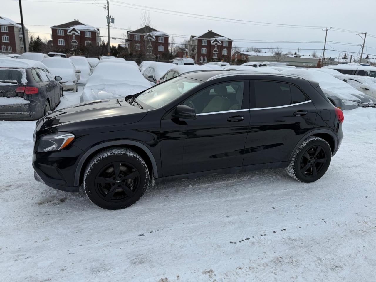 2015 Mercedes-Benz GLA  - Photo #2