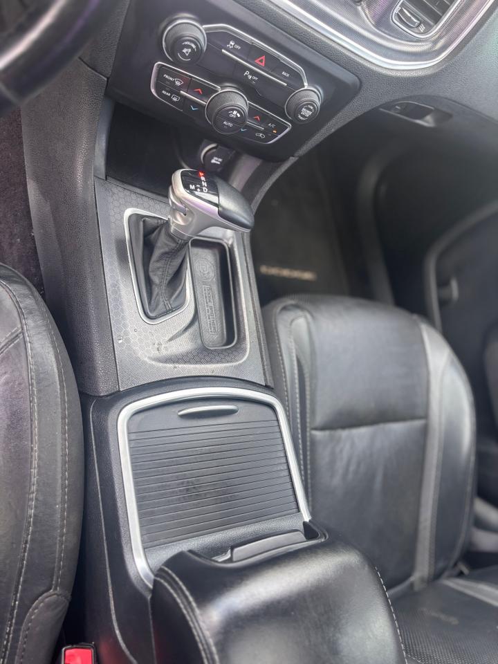 2016 Dodge Charger  - Photo #13