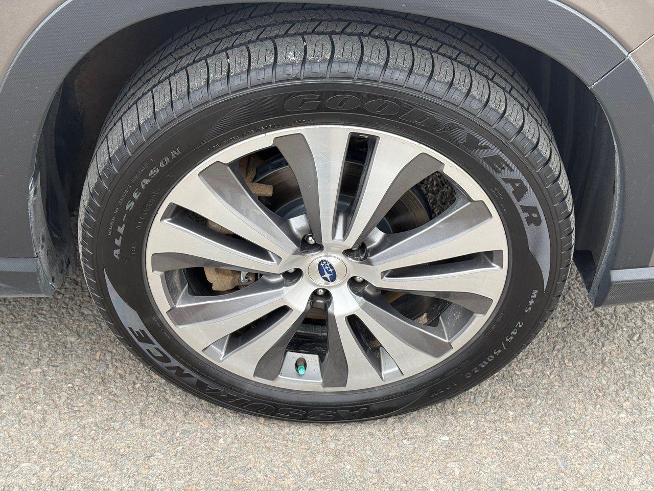 2021 Subaru ASCENT Limited Photo3