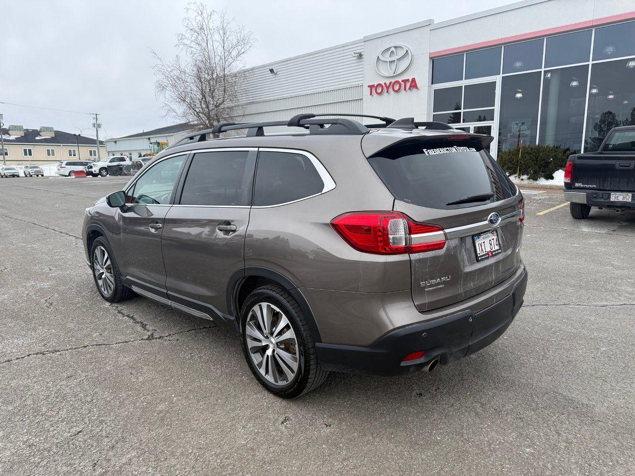 2021 Subaru ASCENT Limited Photo