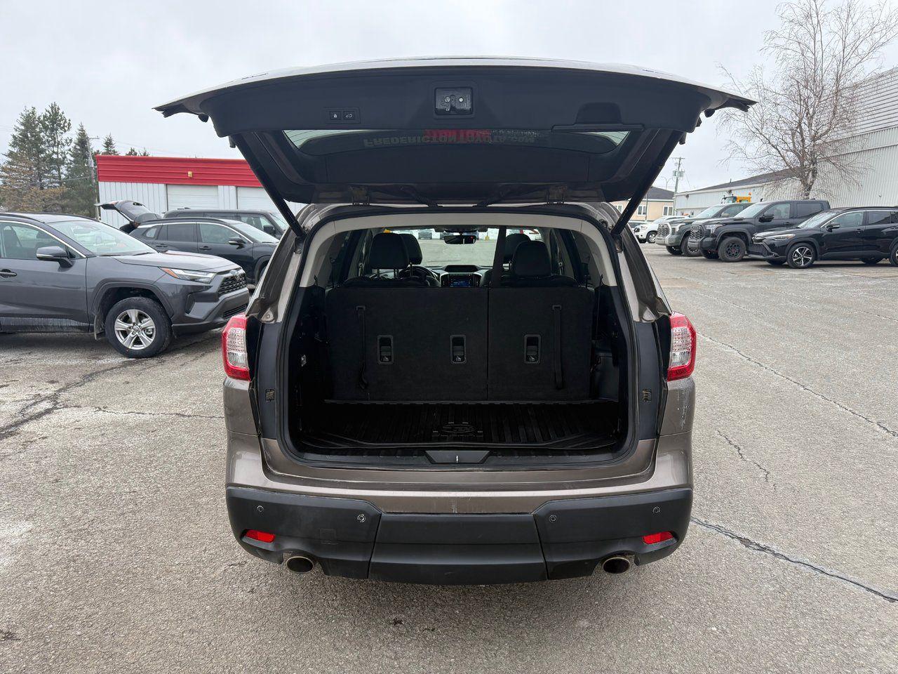 2021 Subaru ASCENT Limited Photo