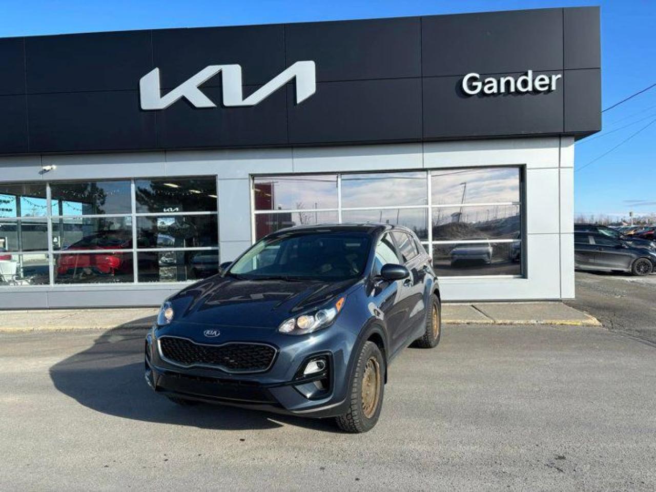 Small SUV 4WD, LX AWD, 6-Speed Automatic w/OD, Regular Unleaded I-4 2.4 L/144