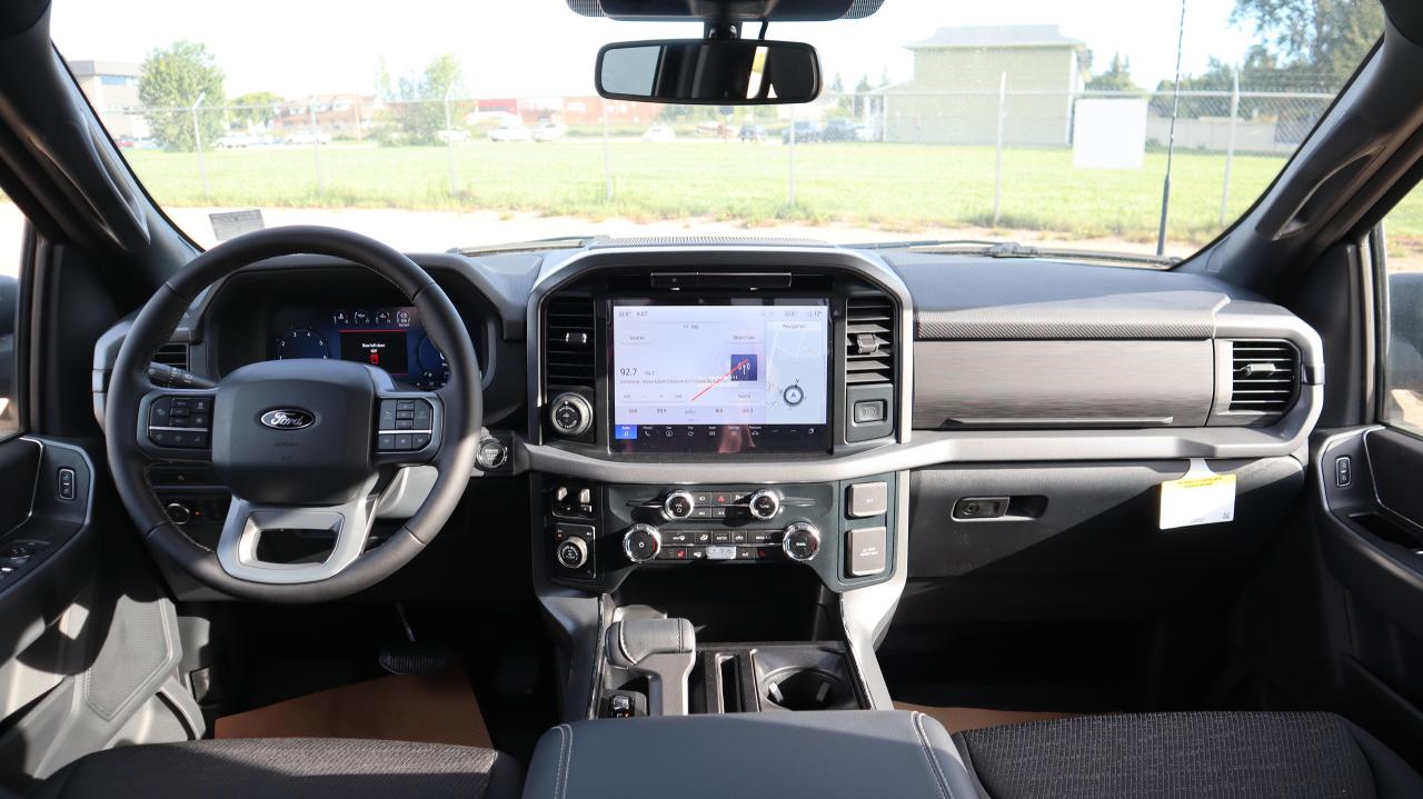 2025 Ford F-150 XLT Photo5
