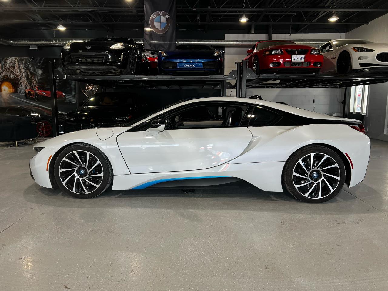 2014 BMW i8  - Photo #4