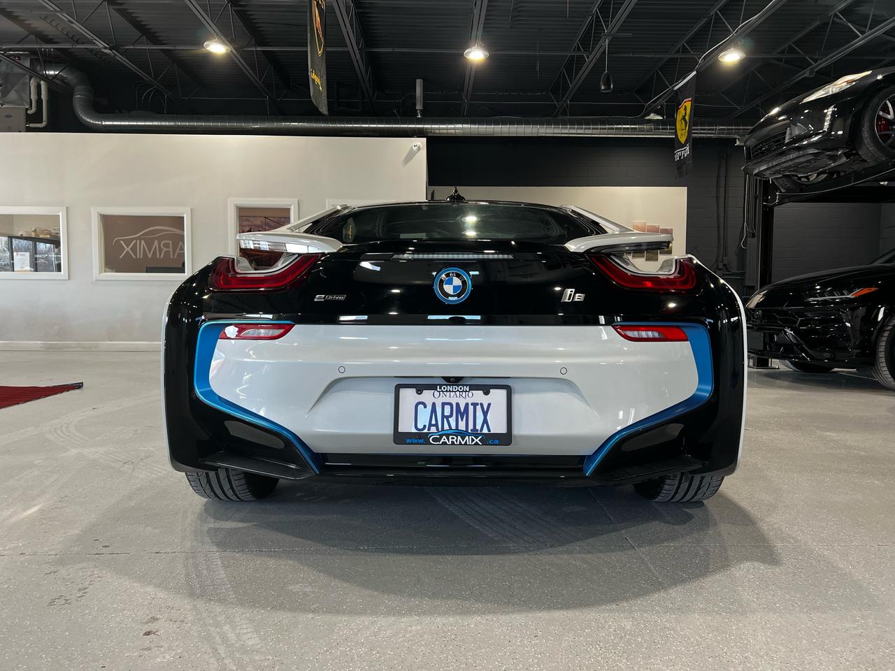 2014 BMW i8  Photo