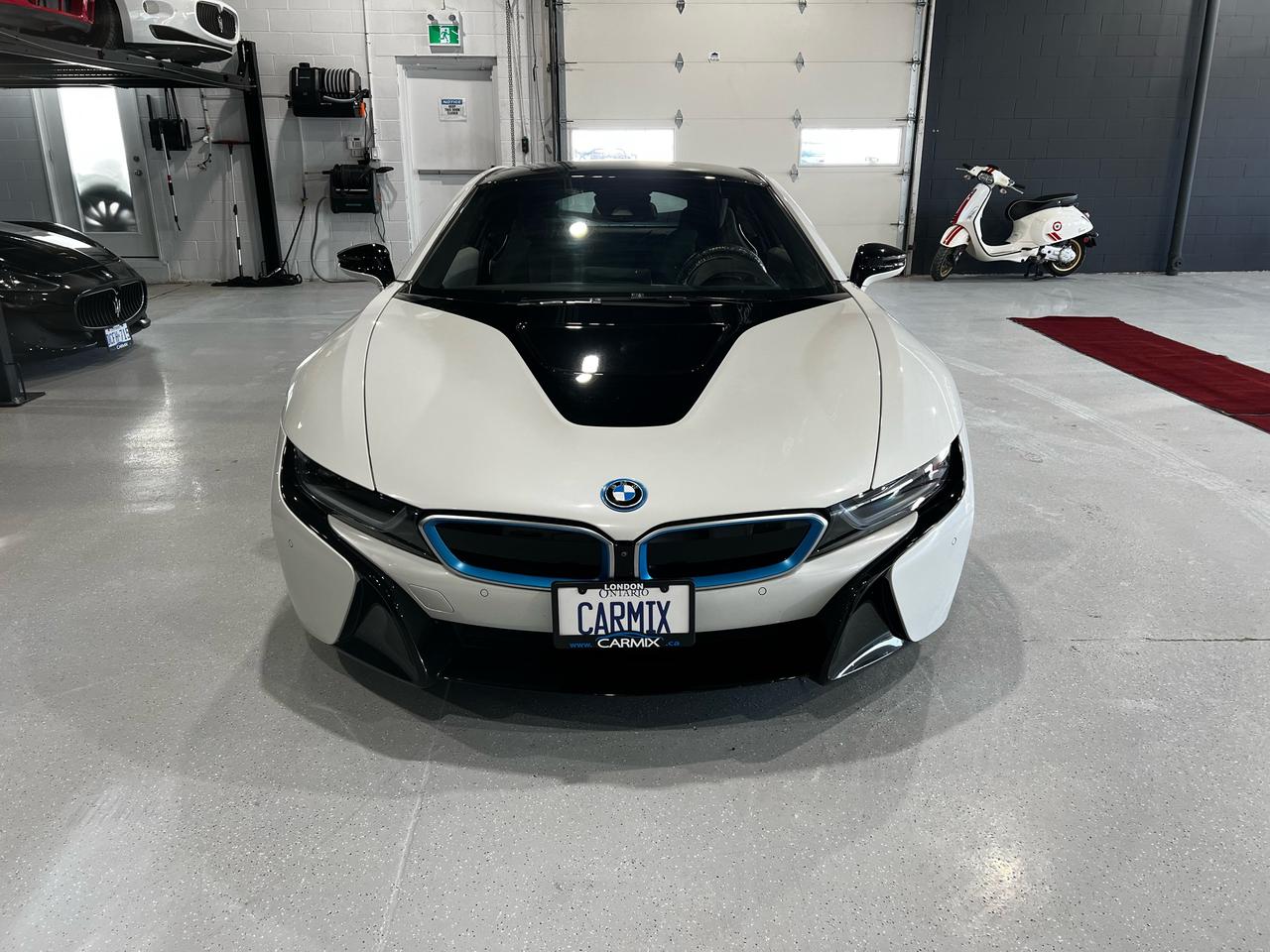 2014 BMW i8