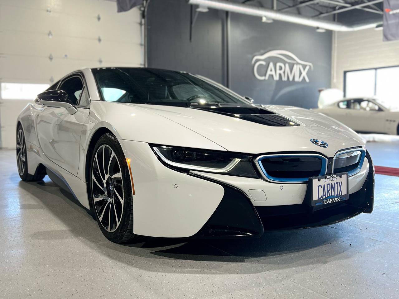 2014 BMW i8  - Photo #1