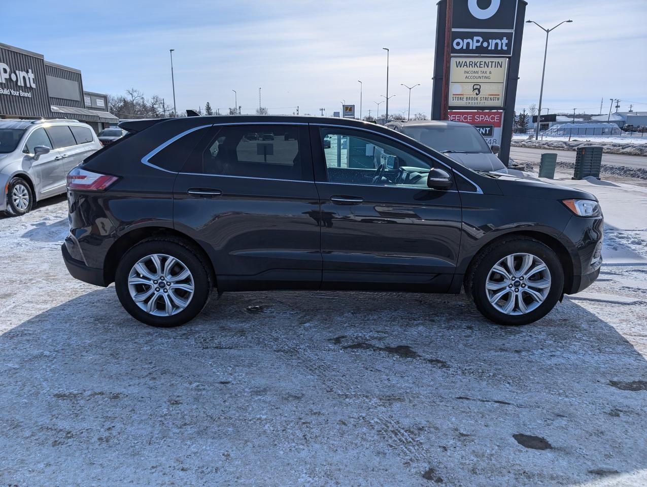 2021 Ford Edge  - Photo #3