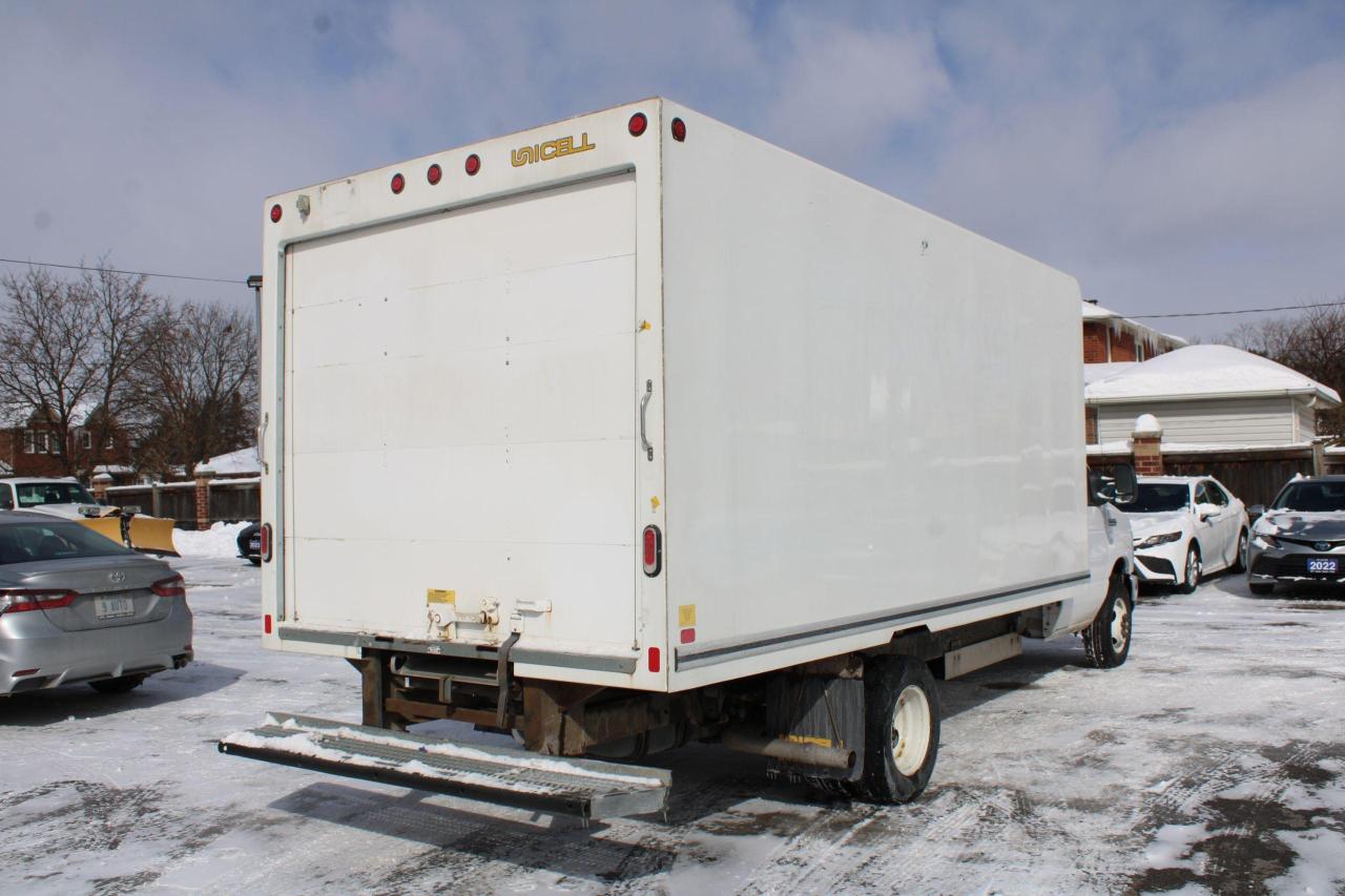 2021 Ford E-Series Cutaway E-450 DRW 158" WB - Photo #11