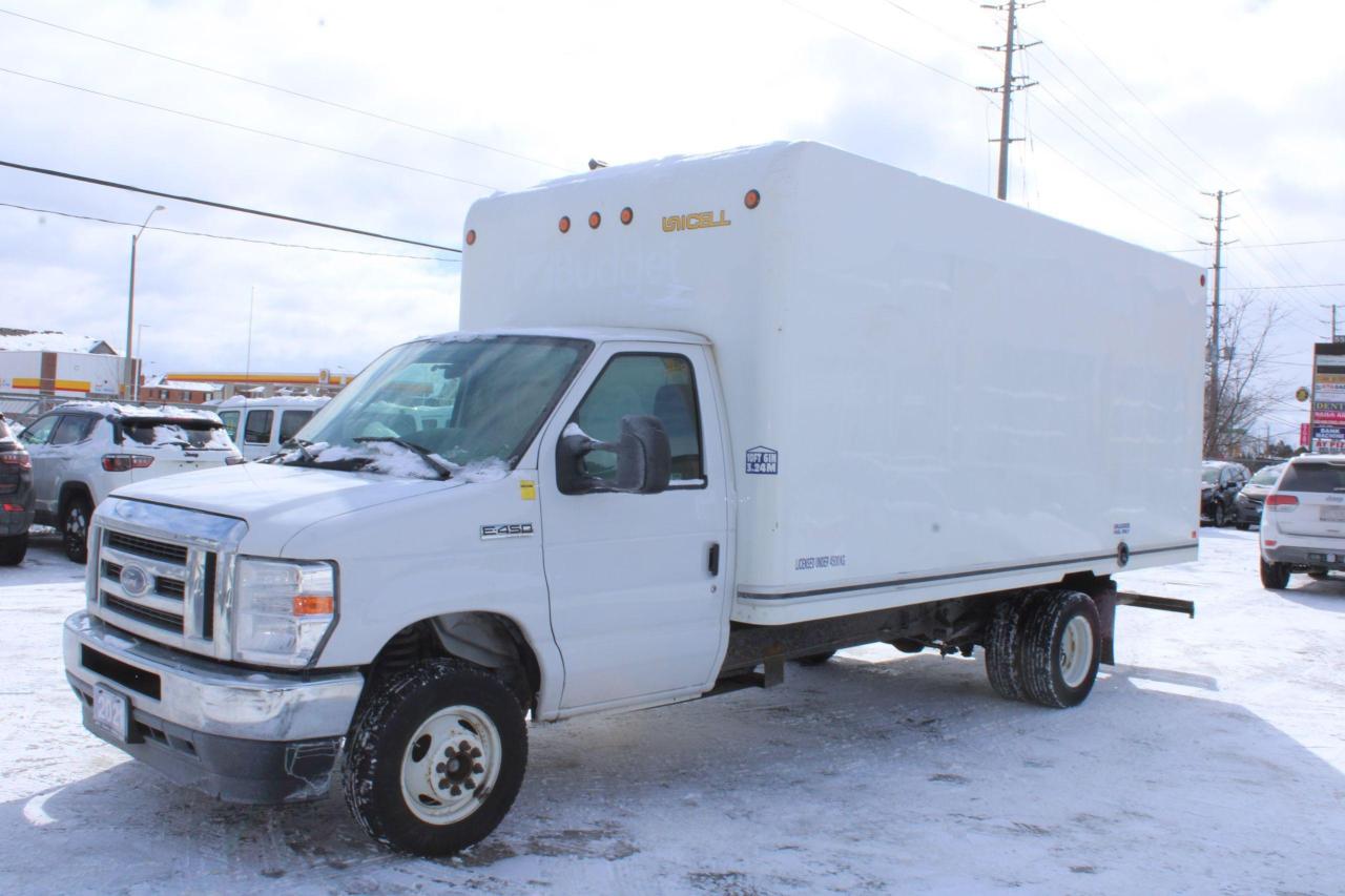 2021 Ford E-Series Cutaway E-450 DRW 158" WB - Photo #3