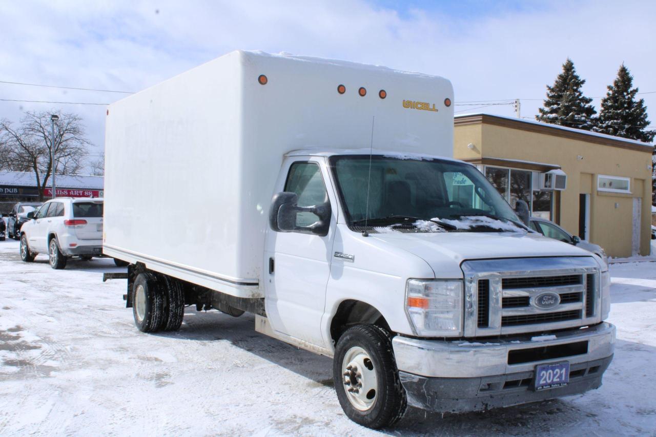 Used 2021 Ford E-Series Cutaway E-450 DRW 158