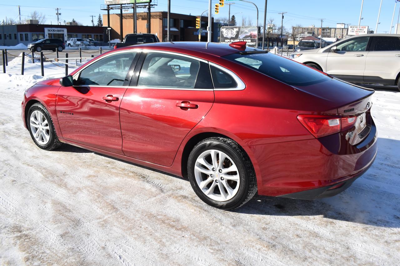 2018 Chevrolet Malibu 4dr Sdn LT w/1LT - Photo #3