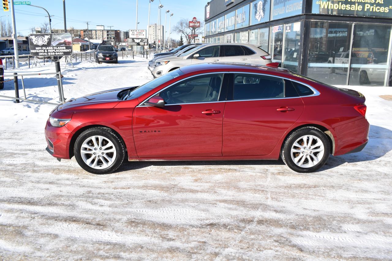 2018 Chevrolet Malibu 4dr Sdn LT w/1LT - Photo #2