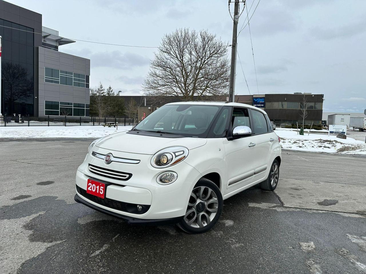 2015 Fiat 500L 500L Lounge 1.4L // CERTIFIED // NO ACCIDENT Photo2
