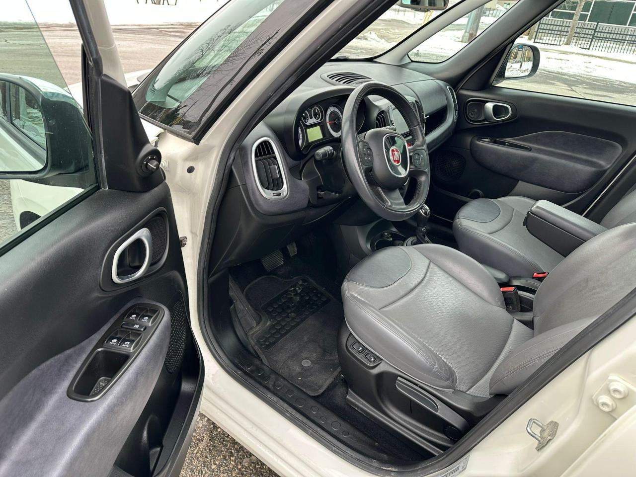 2015 Fiat 500L 500L Lounge 1.4L // CERTIFIED // NO ACCIDENT - Photo #21