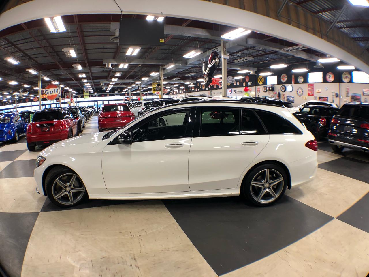 2018 Mercedes-Benz C-Class C 300 WAGON AMG PKG 4MATIC LEATHER PAN/ROOF NAV Photo4