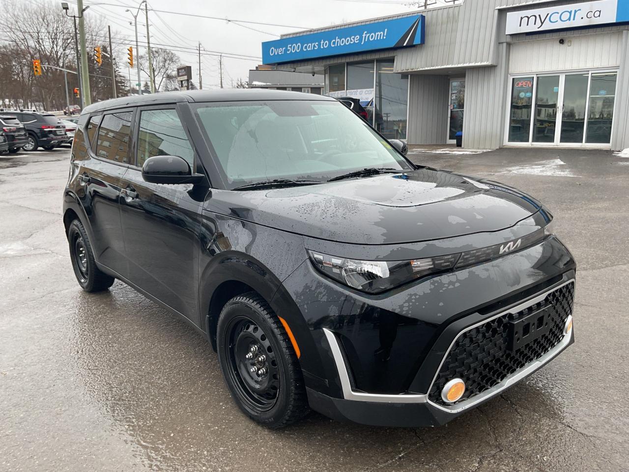 Used 2023 Kia Soul LX LOW MILEAGE!!!!   HEATED SEATS. BACKUP CAM. A/C. CRUISE. PWR GROUP. KEYLESS ENTRY. PERFECT FOR YOU!! for sale in Kingston, ON