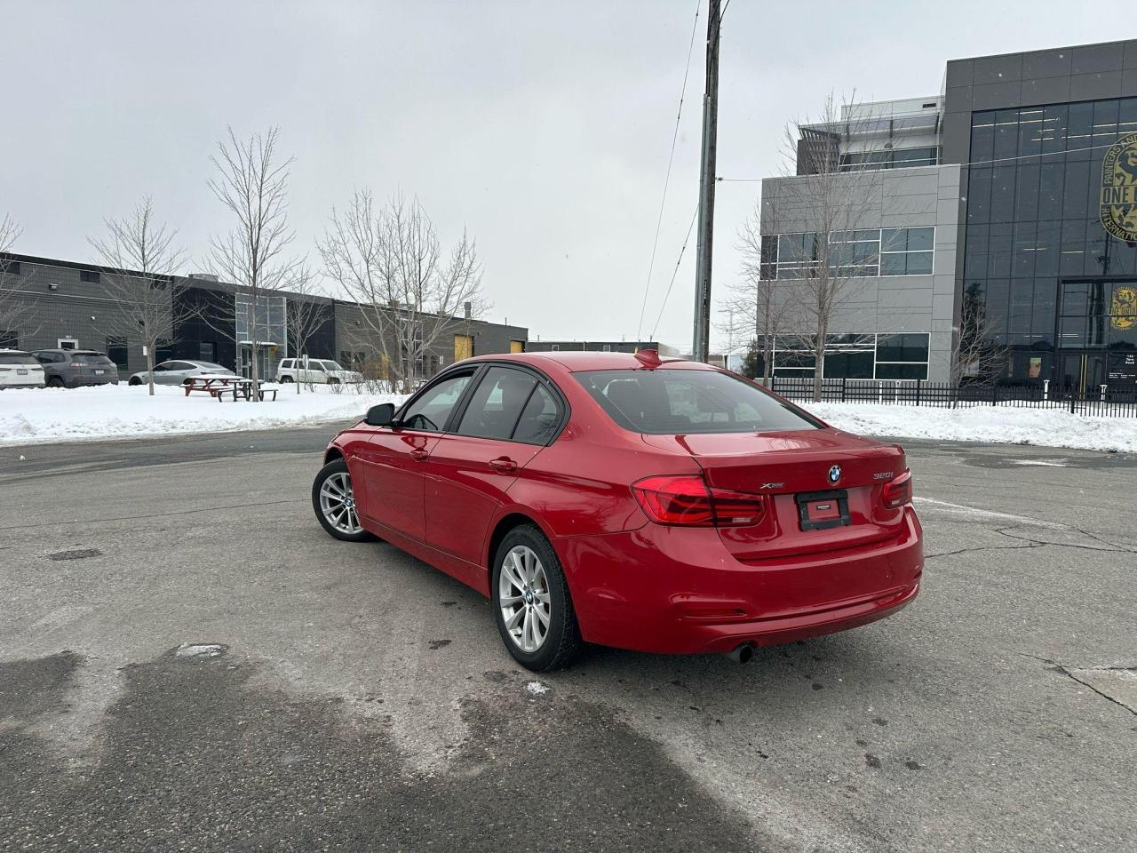 2016 BMW 3 Series 320i xDrive // AWD // CERTIFIED // NO ACCIDENT - Photo #11