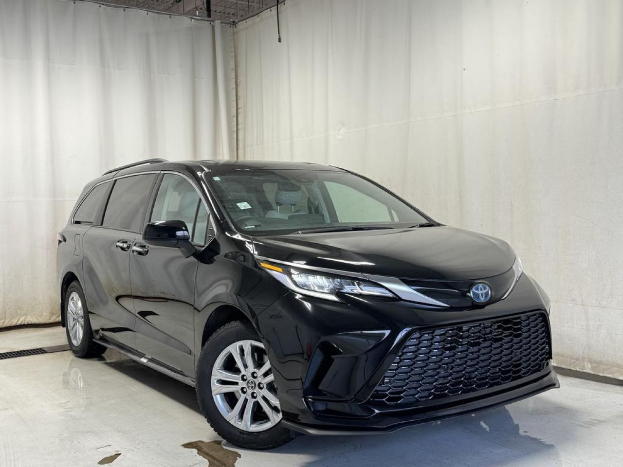 Used 2022 Toyota Sienna XSE HYBRID for sale in Sherwood Park, AB