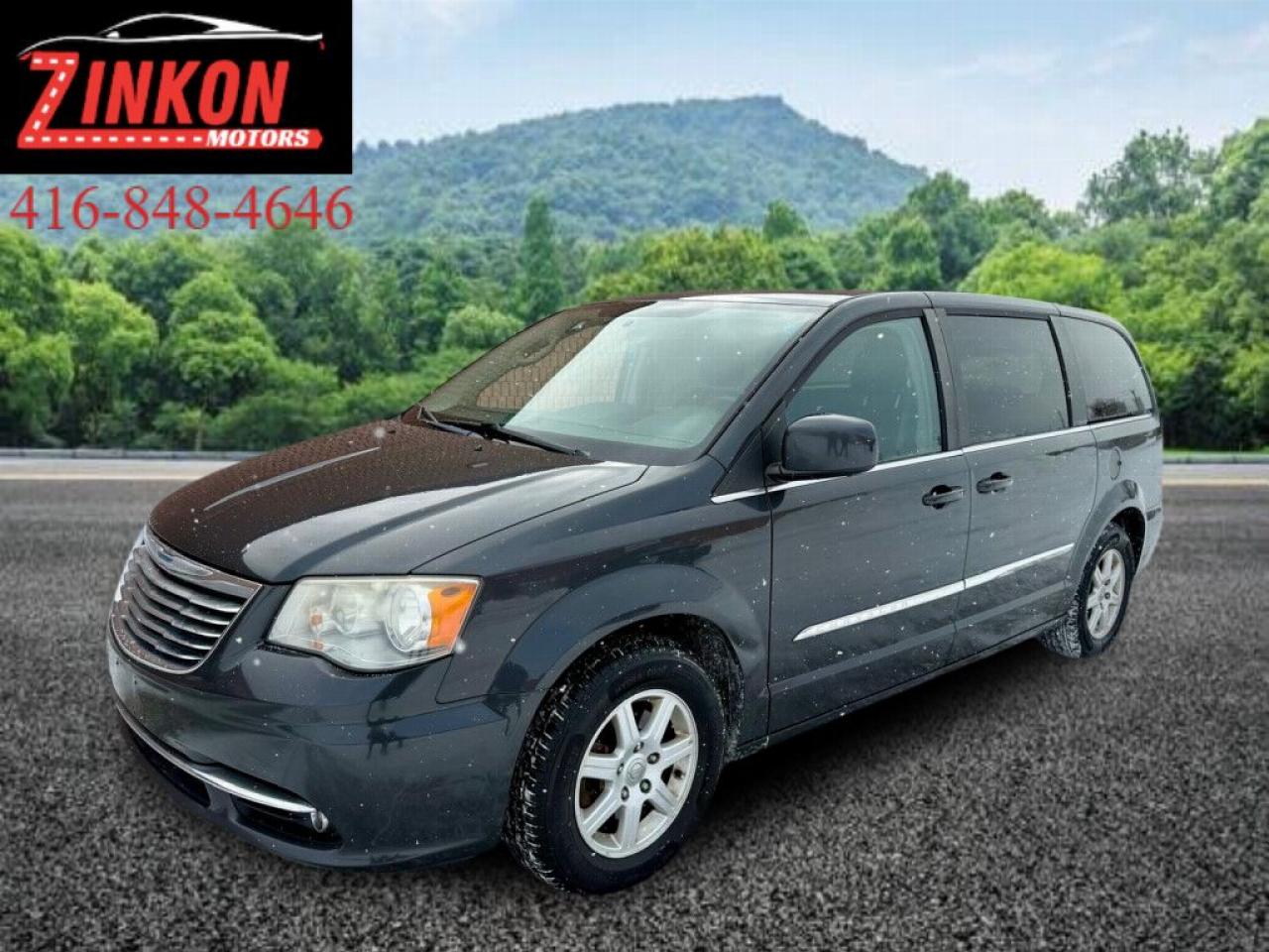 Used 2012 Chrysler Town & Country TOURING | BRUNO WHEELCHAIR LIFT | CLEAN CARPROOF | SUNROOF | NAVI | BACK UP CAM | POWER SEATS | for sale in Pickering, ON