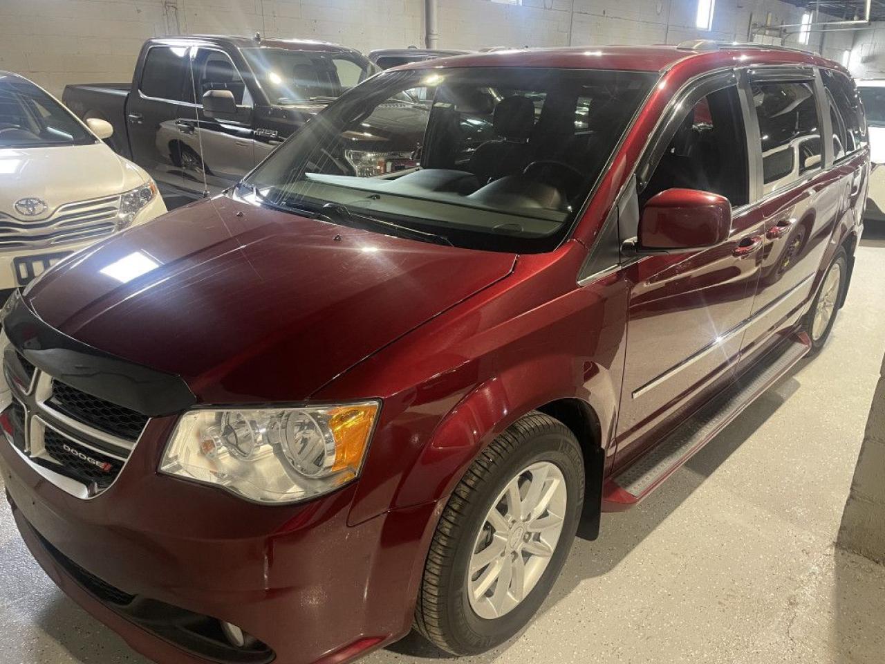 Used 2020 Dodge Grand Caravan Premium Plus 2WD for sale in Toronto, ON