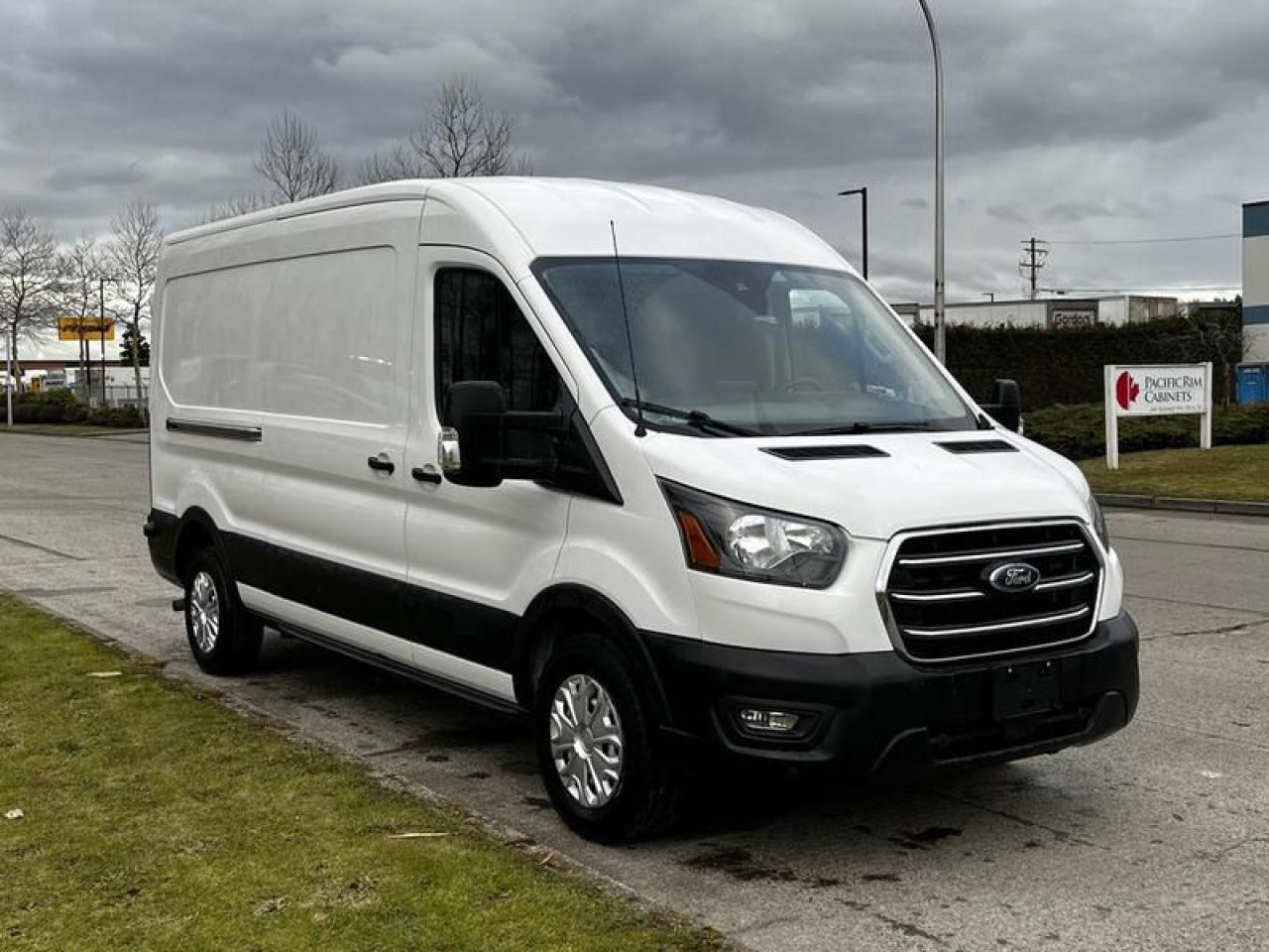 Used 2020 Ford Transit 250 Van Med. Roof  Reefer Cargo 130-inch WheelBase for sale in Burnaby, BC