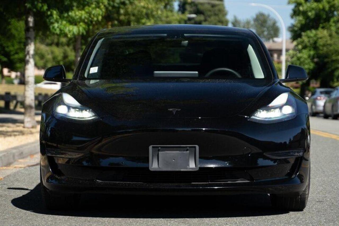 Used 2021 Tesla Model 3 STANDARD RANGE PLUS for sale in Surrey, BC