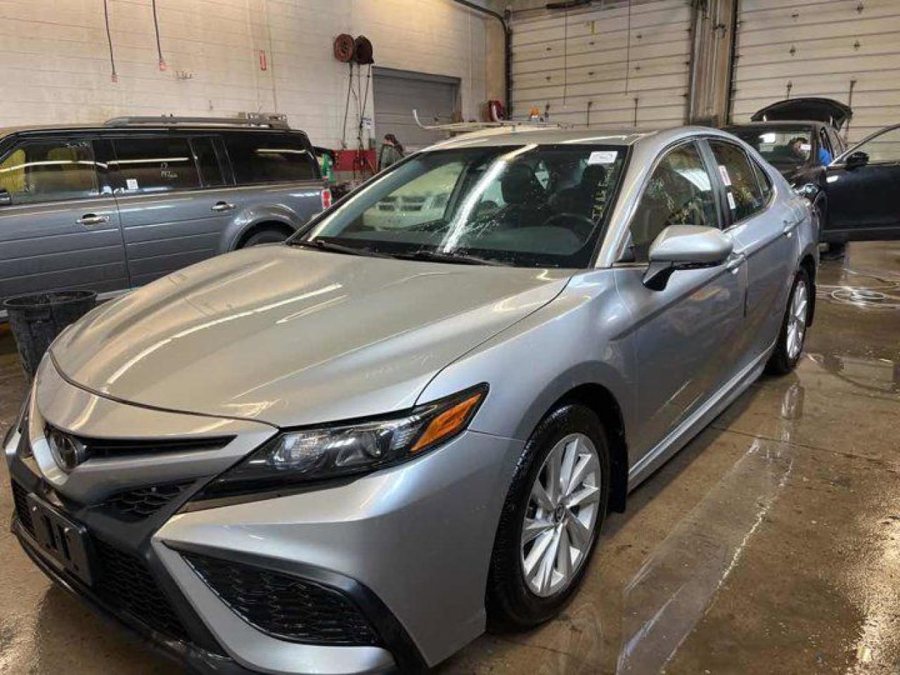 Used 2021 Toyota Camry SE | Split Leather | Adaptive Cruise | Apple Carplay | Android Auto | Heated Seats | Rear Camera | for sale in Guelph, ON