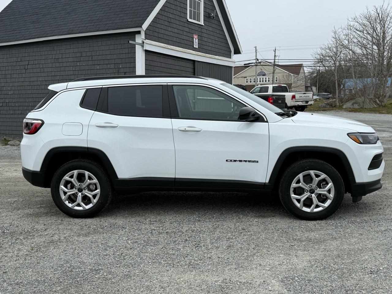 2025 Jeep Compass NORTH 4X4 Photo4